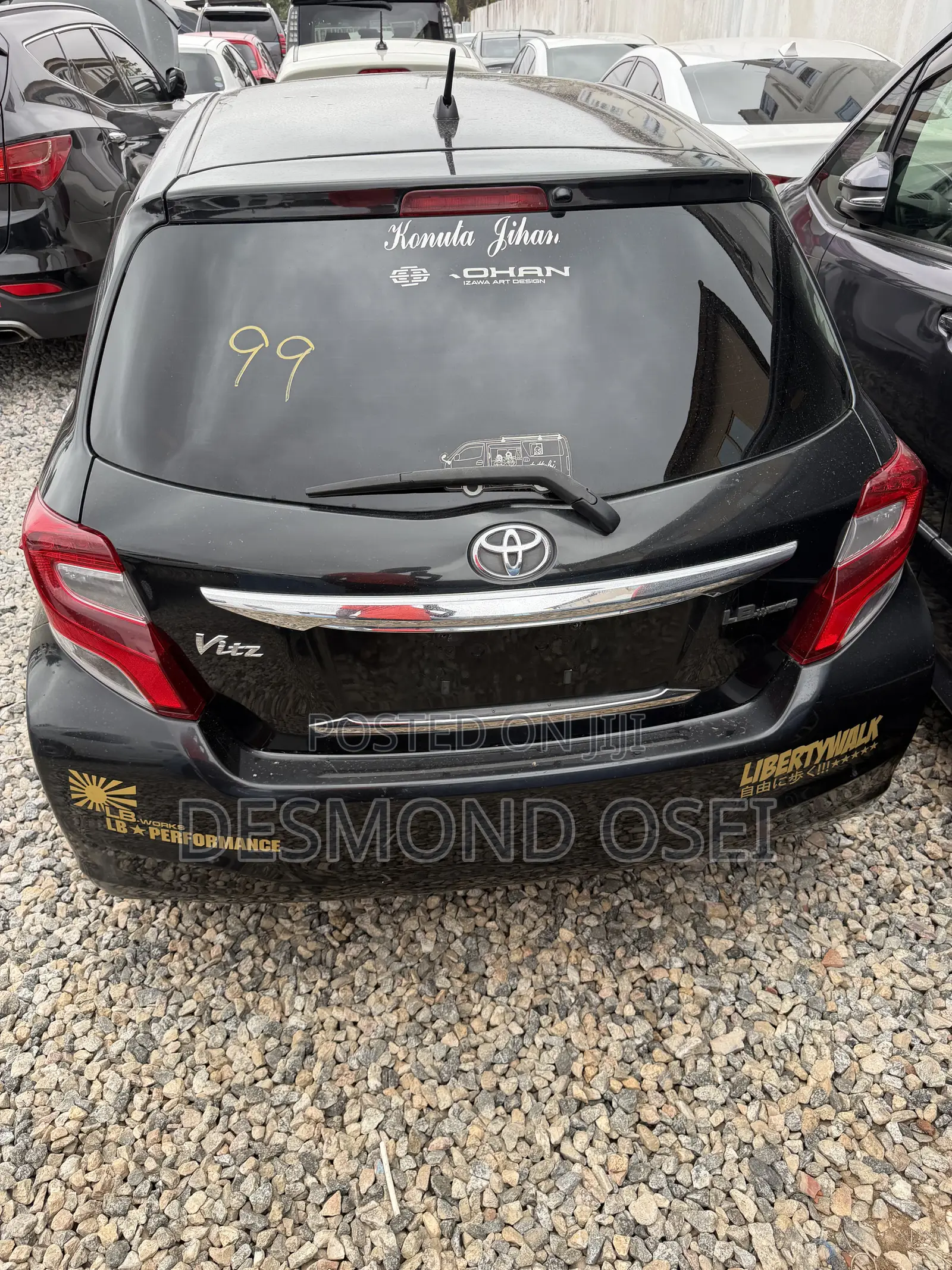 Toyota Vitz 1.5 FWD 5dr 2016 Black