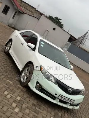Toyota Camry 2013 White