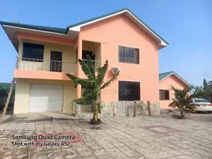 7bdrm Mansion in Gyatakrom-Ateitu, Effutu Municipal for sale