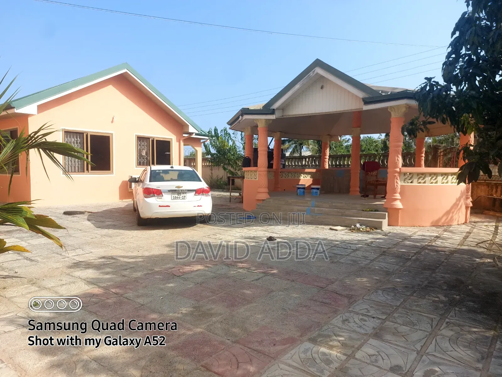 7bdrm Mansion in Gyatakrom-Ateitu, Effutu Municipal for sale