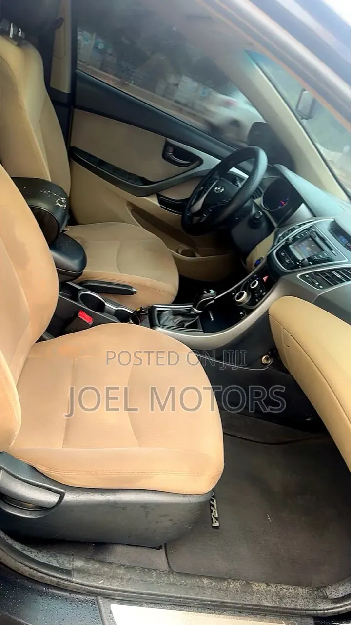 Hyundai Elantra 2016 Black