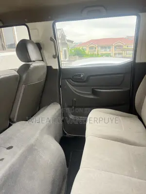 Hundai Double Cabin