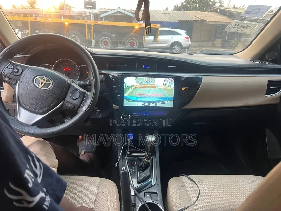 Toyota Corolla LE 4dr Sedan (1.8L 4cyl CVT) 2016 Gray
