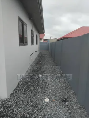 2bdrm House in Gbetsile (Assemblies, Accra Metropolitan for rent