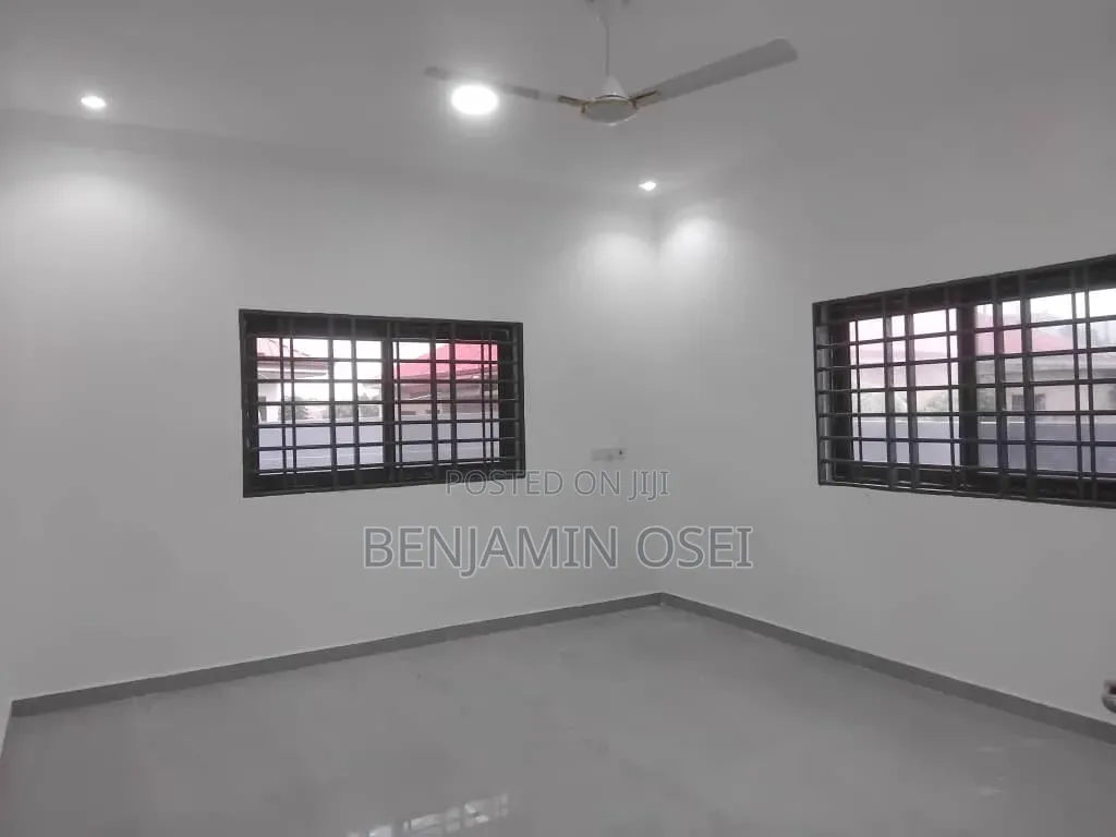 2bdrm House in Gbetsile (Assemblies, Accra Metropolitan for rent