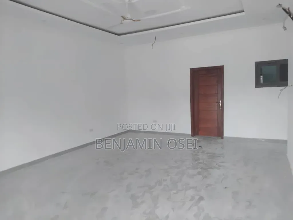 2bdrm House in Gbetsile (Assemblies, Accra Metropolitan for rent