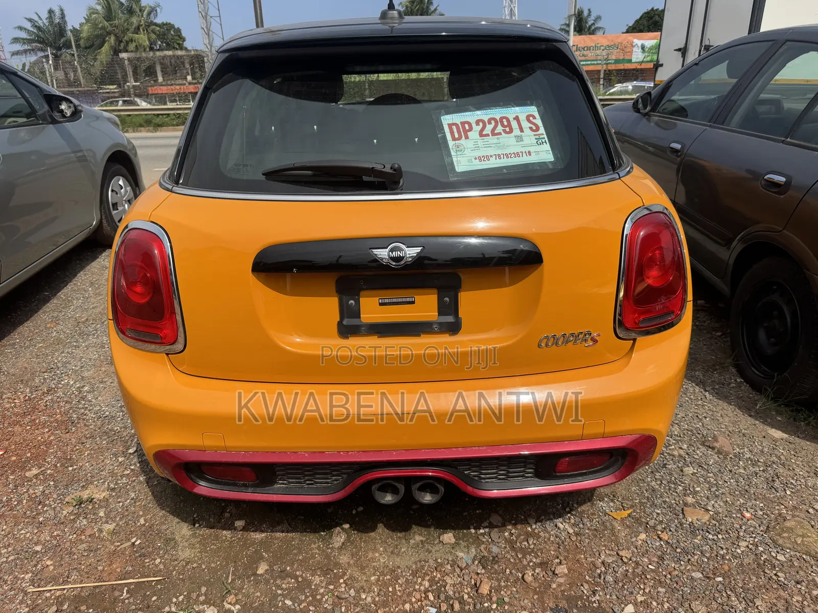 Mini Cooper 2015 Yellow