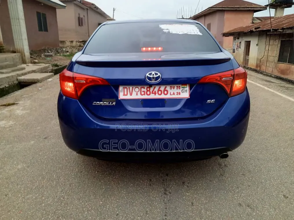 Toyota Corolla SE 4dr Sedan (1.8L 4cyl CVT) 2017 Blue