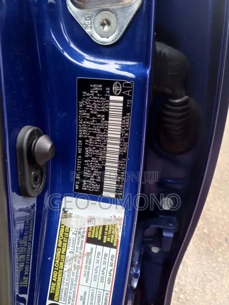 Toyota Corolla SE 4dr Sedan (1.8L 4cyl CVT) 2017 Blue