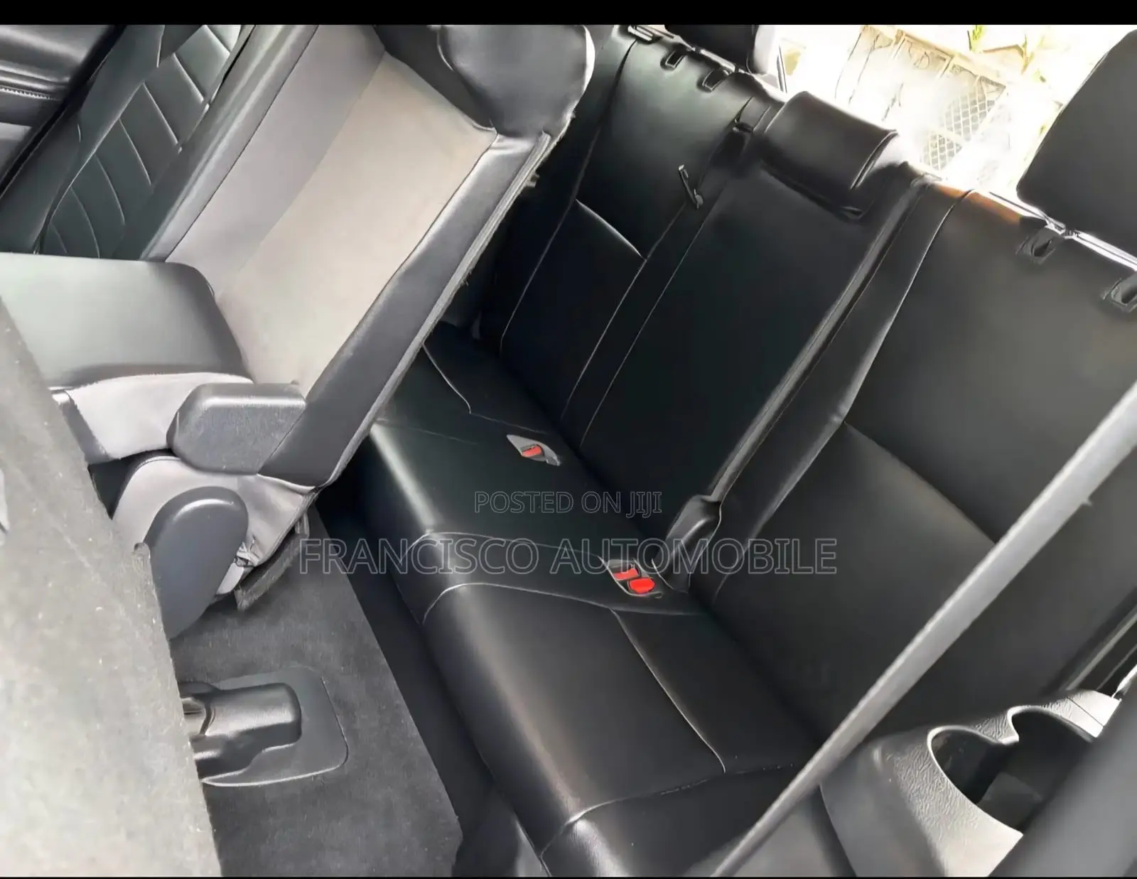 Toyota Highlander XLE 2022 Blue