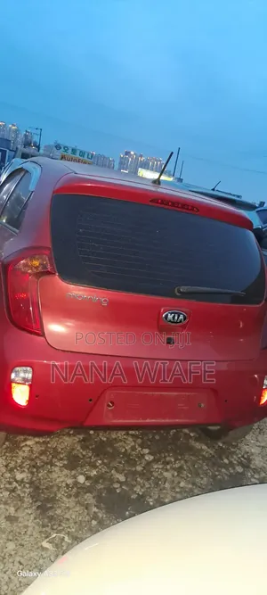 Kia Morning 2015 Red