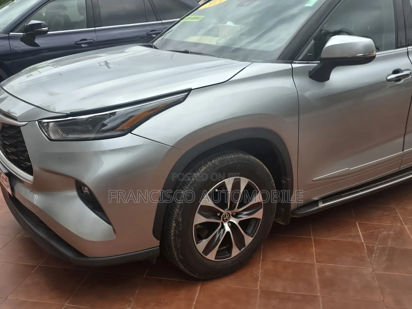 Toyota Highlander XLE 2021 Silver