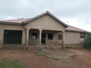 4bdrm House in Tuba Road, Ga South Municipal for sale