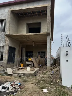 5bdrm Duplex in Lakeside Estate, Ashaley Botwe for sale