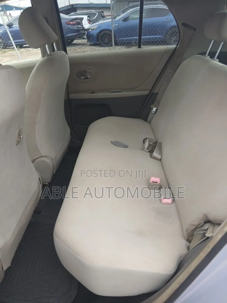 Toyota Vitz 1.0 FWD 3dr 2010 Silver