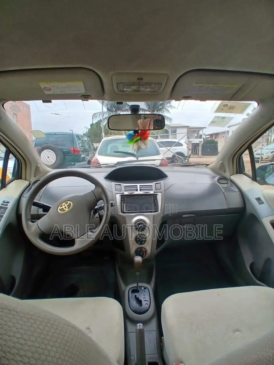 Toyota Vitz 1.0 FWD 3dr 2010 Silver