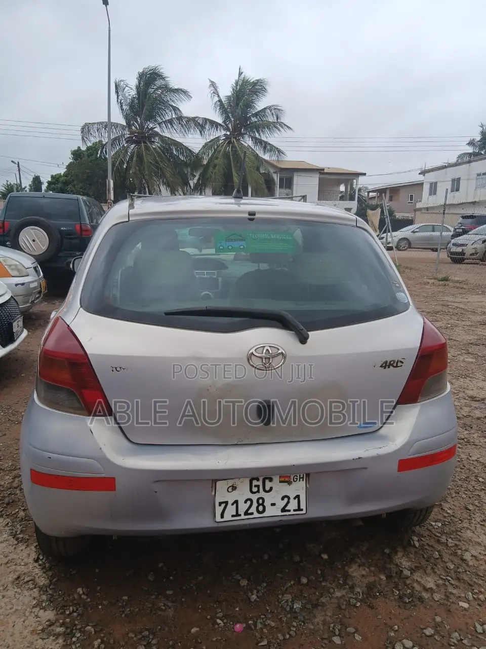 Toyota Vitz 1.0 FWD 3dr 2010 Silver
