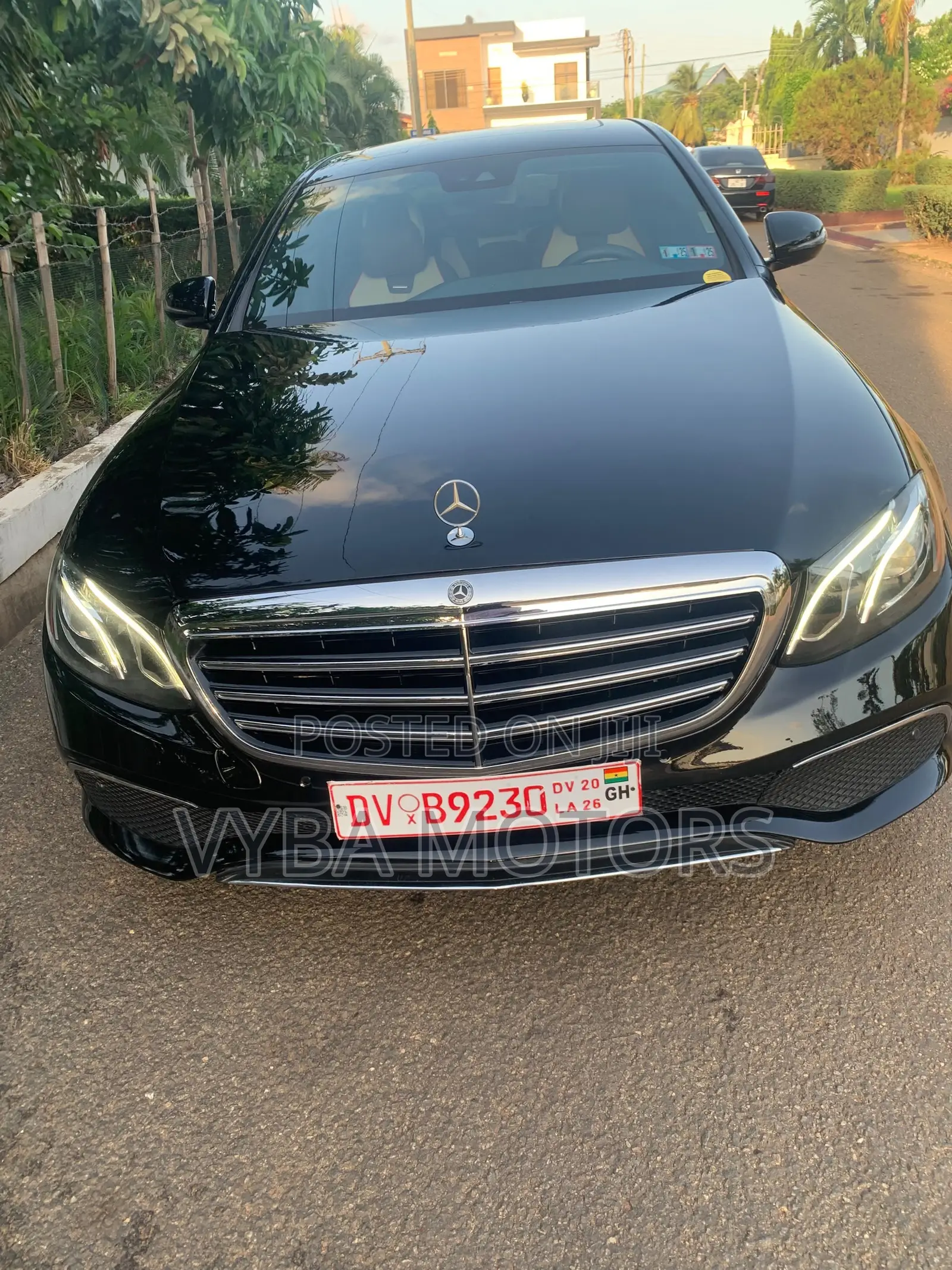 Mercedes-Benz E300 2018 Black