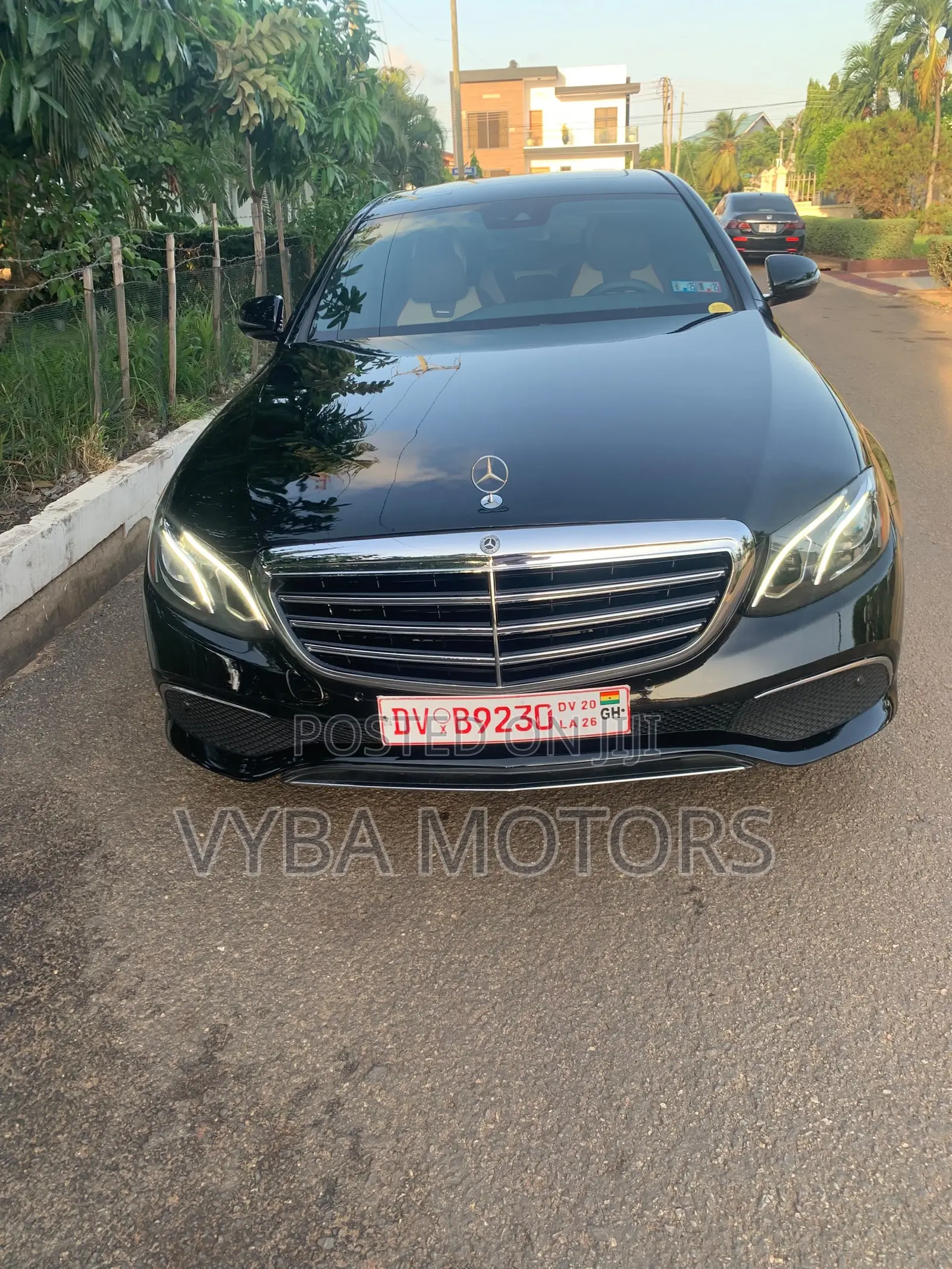 Mercedes-Benz E300 2018 Black