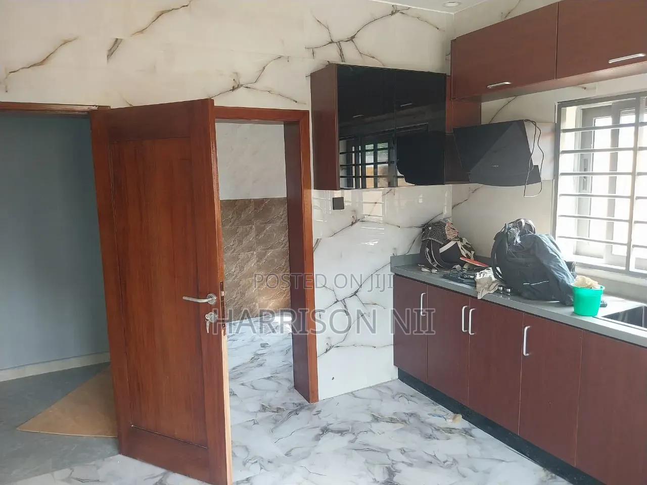 6bdrm House in Asylumdown, Trust Towers Area for rent