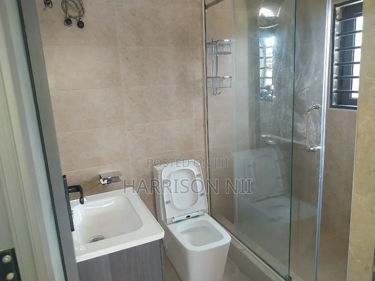 6bdrm House in Asylumdown, Trust Towers Area for rent