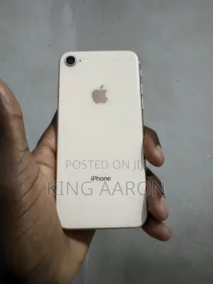 Apple iPhone 8 64 GB Gold