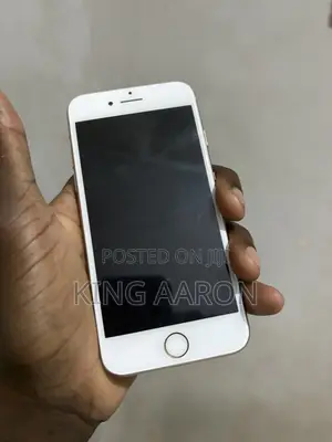 Apple iPhone 8 64 GB Gold