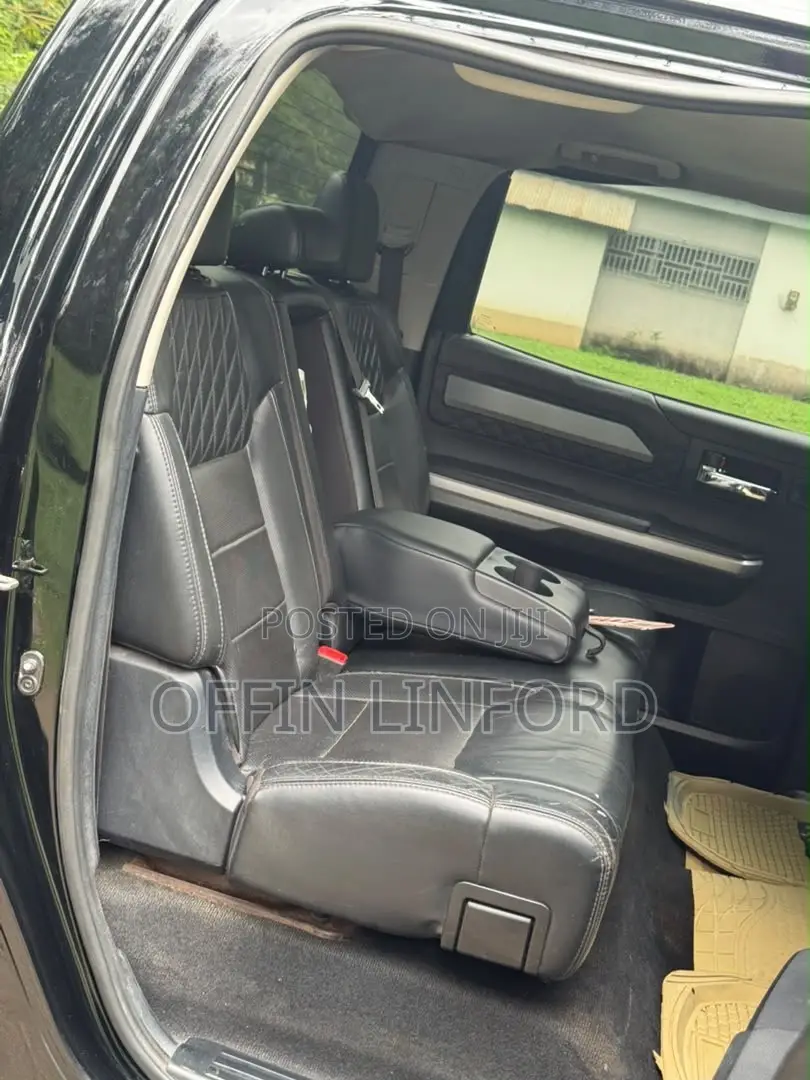 Toyota Tundra Limited 4dr Double Cab 4WD SB (5.7L 8cyl 6A) 2014 Black