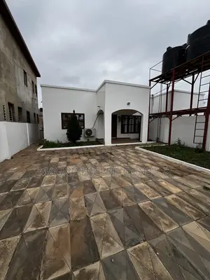 3bdrm House in Lakeside Estate, Ashaley Botwe for sale