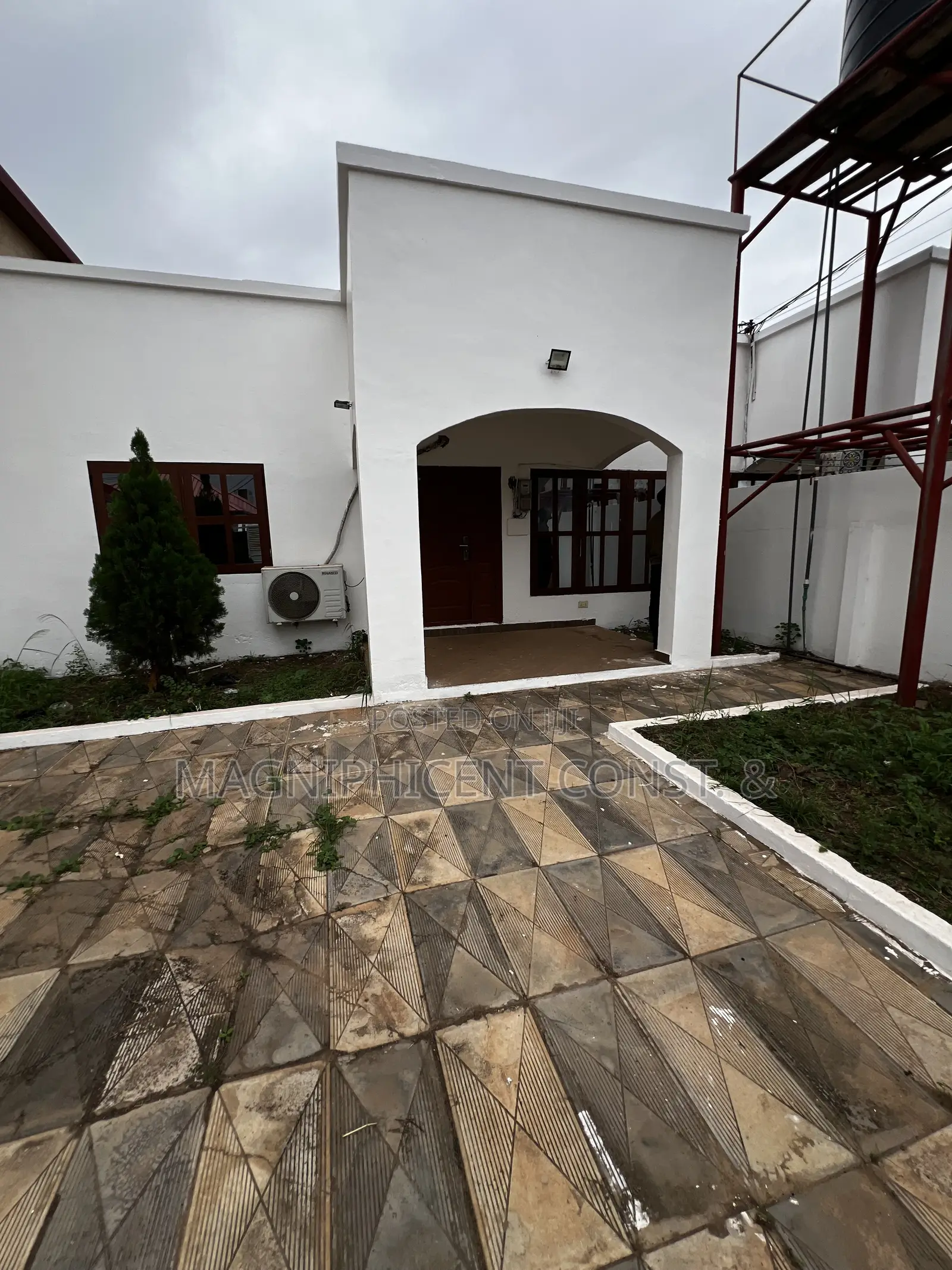 3bdrm House in Lakeside Estate, Ashaley Botwe for sale