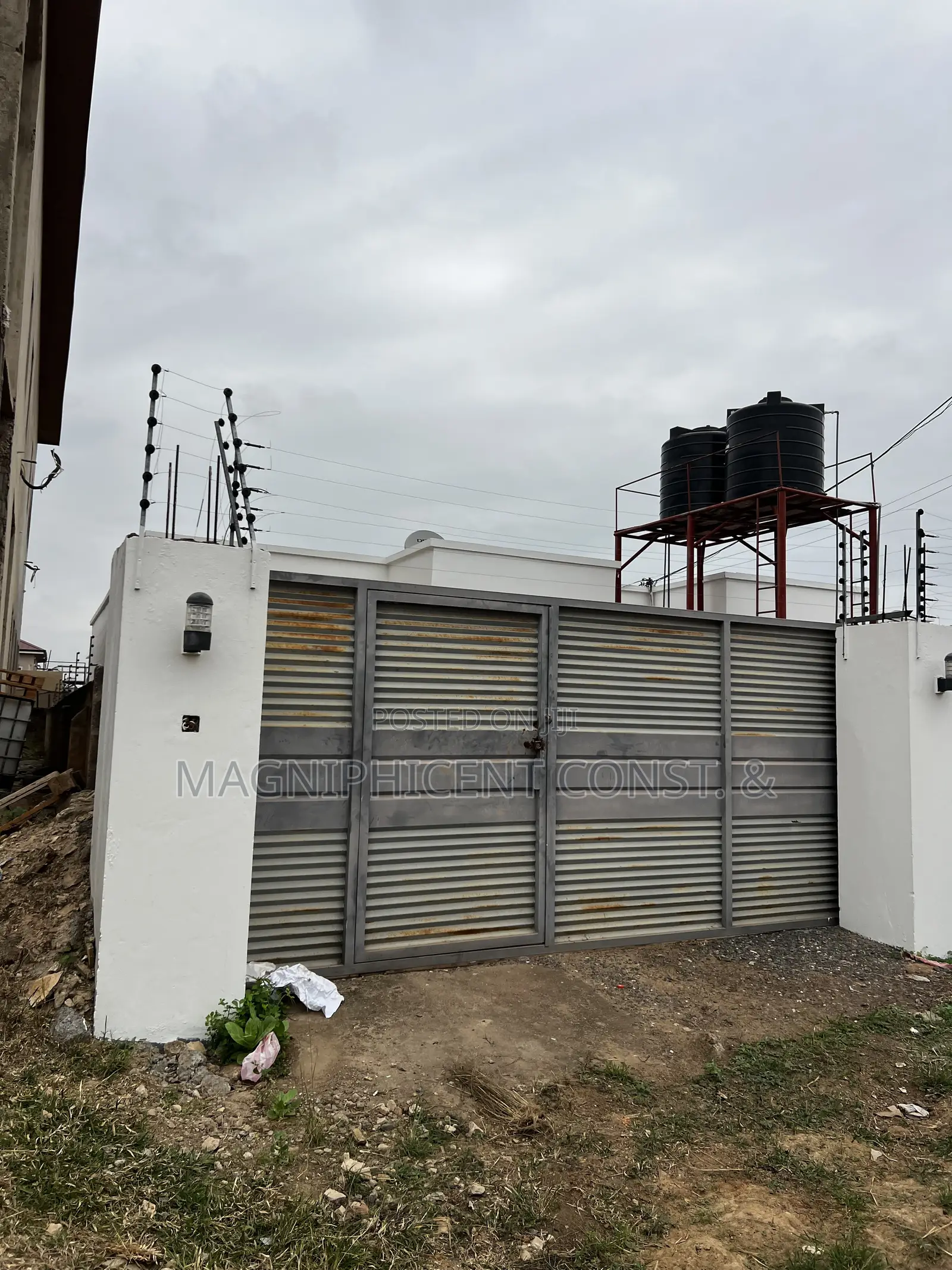 3bdrm House in Lakeside Estate, Ashaley Botwe for sale