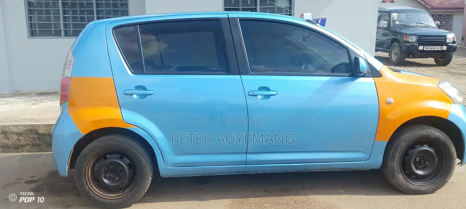 Toyota HiAce 2011 Blue
