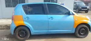 Toyota HiAce 2011 Blue