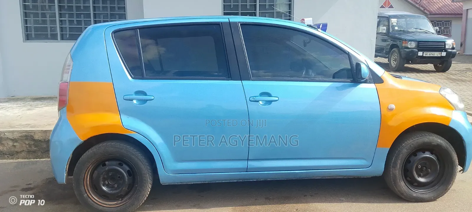 Toyota HiAce 2011 Blue
