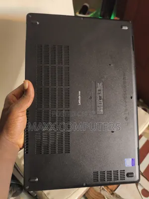 Laptop Dell Latitude 5580 8GB Intel Core i7 HDD+SSD 512GB