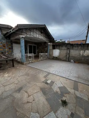 3bdrm House in Lakeside Estate, Ashaley Botwe for sale