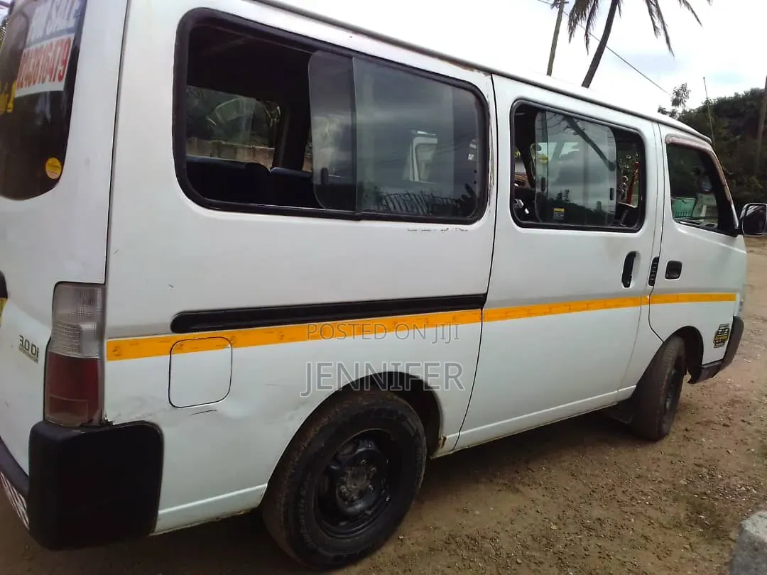 Nissan Caravan (Urvan) 2025 White