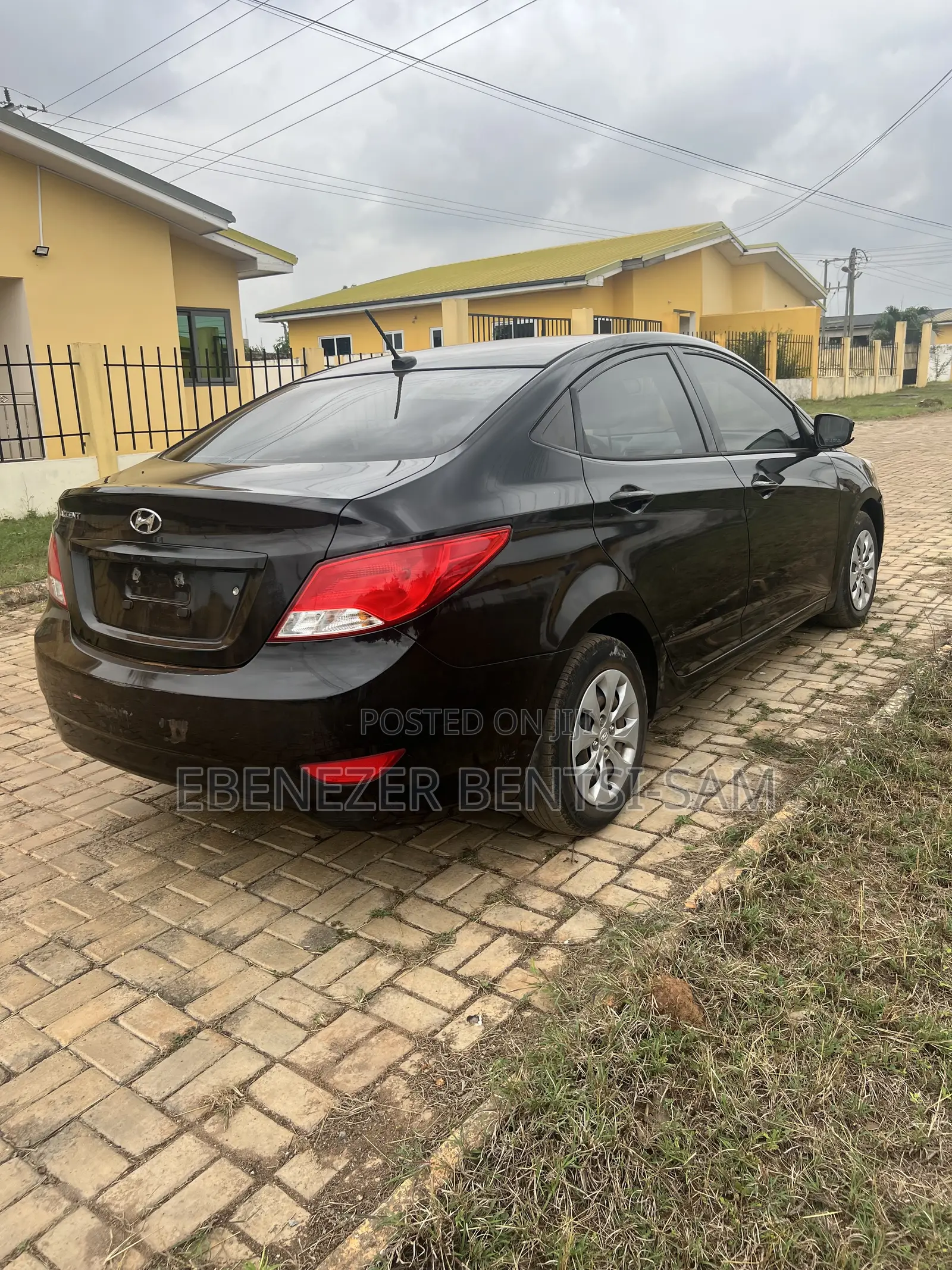 Hyundai Accent 2017 Black