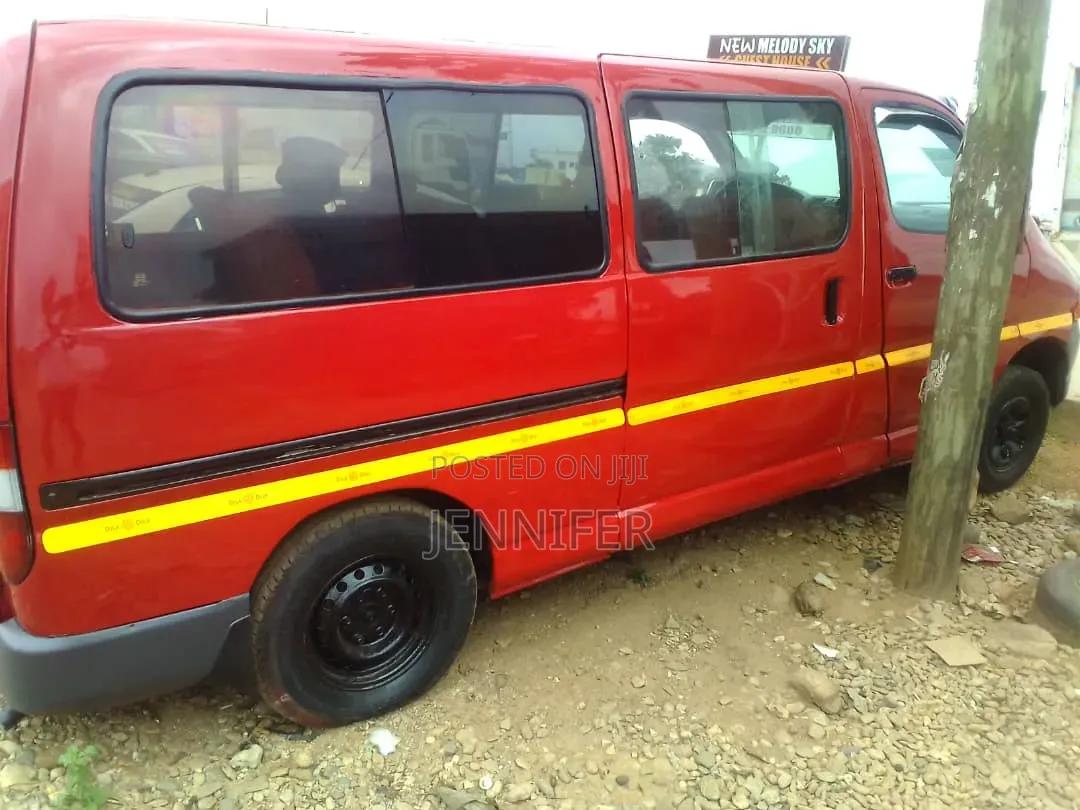 Toyota HiAce 2012 Red