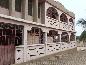 4bdrm Apartment in Buokrom Estate, Kumasi Metropolitan for rent