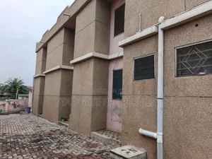 4bdrm Apartment in Buokrom Estate, Kumasi Metropolitan for rent