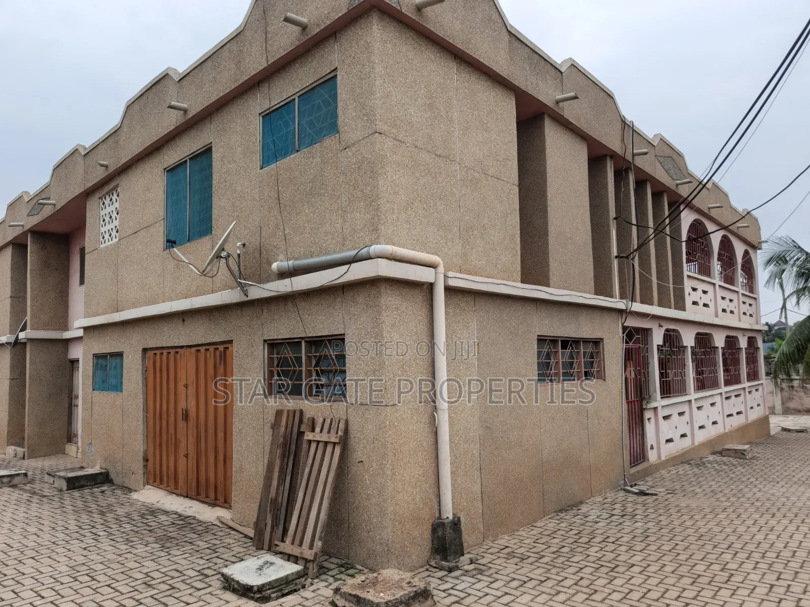 4bdrm Apartment in Buokrom Estate, Kumasi Metropolitan for rent