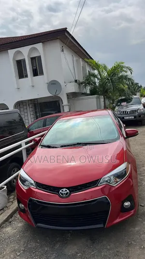 Toyota Corolla 2015 Red