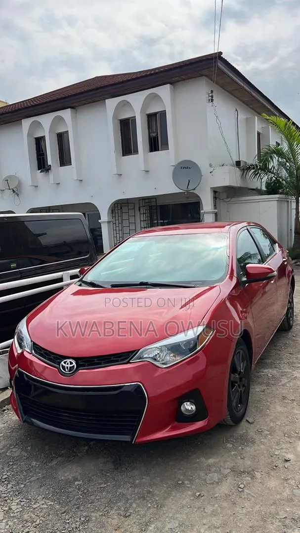 Toyota Corolla 2015 Red