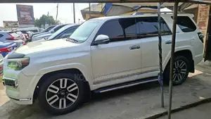 Toyota 4-Runner TRD Pro 4dr 4x4 (4.0L 6cyl 5A) 2016 Off white
