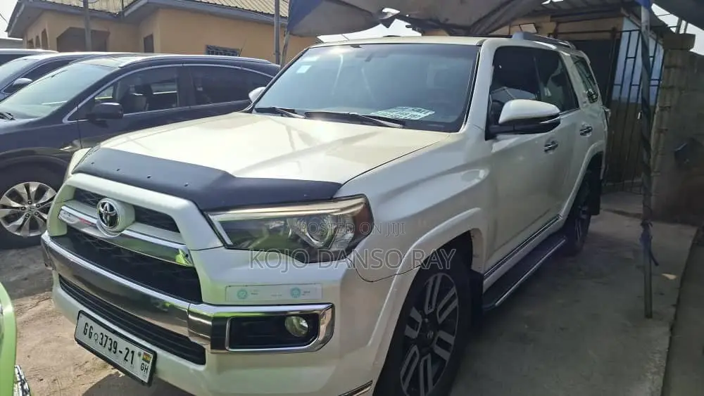 Toyota 4-Runner TRD Pro 4dr 4x4 (4.0L 6cyl 5A) 2016 Off white
