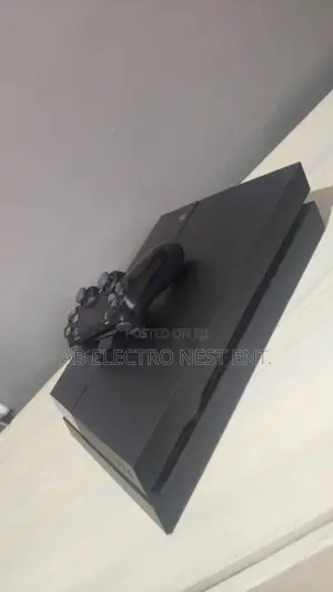 Ps4 Standard 1TB Jailbreak With 10 Games Installed Plus Controller