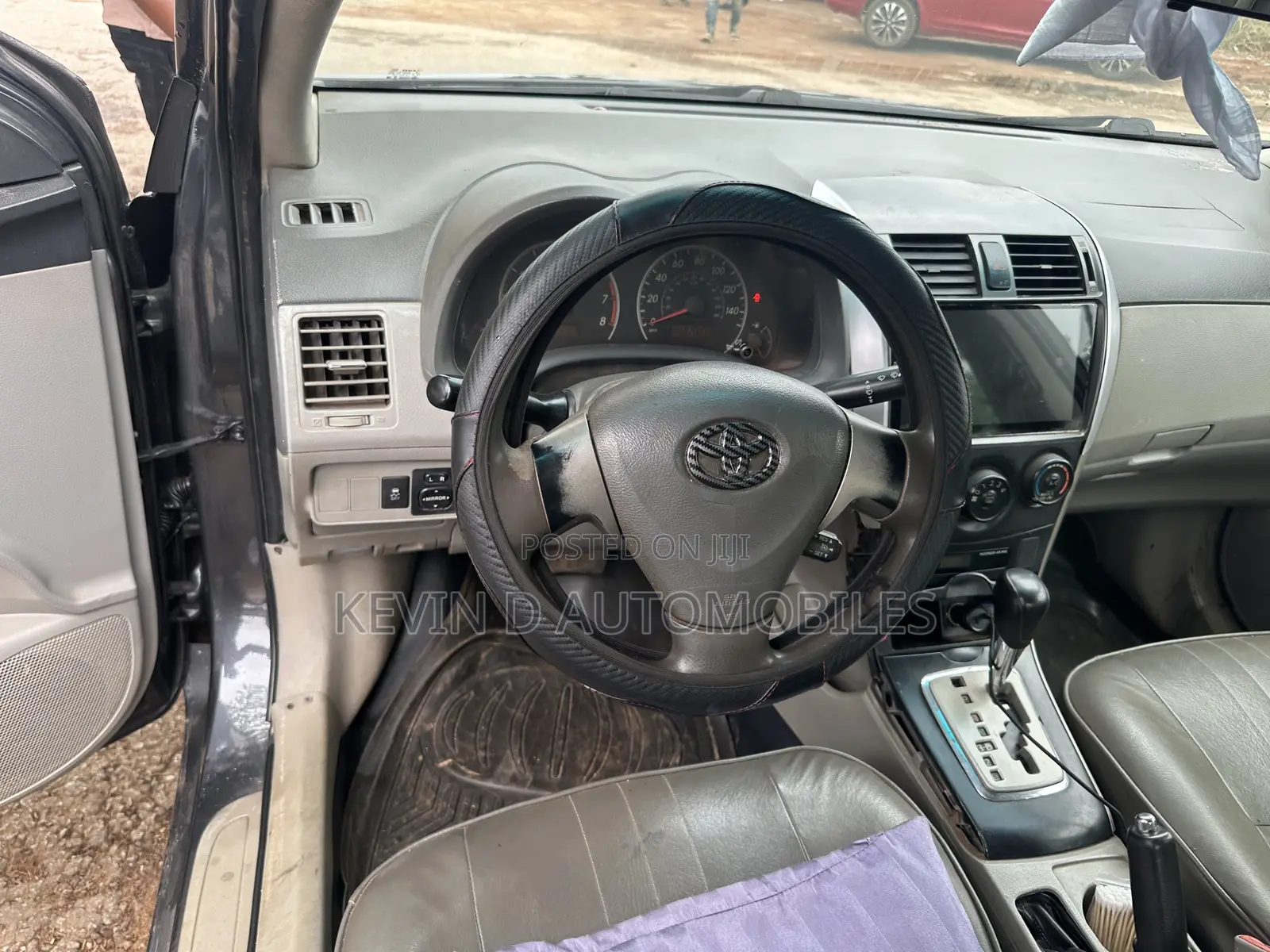 Toyota Corolla LE 4dr Sedan (1.8L 4cyl 4A) 2010 Gray