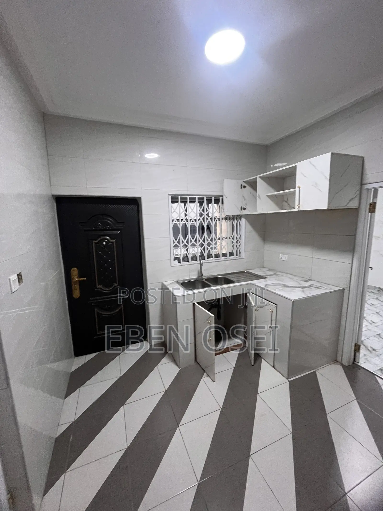2bdrm Apartment in Dansoman for rent