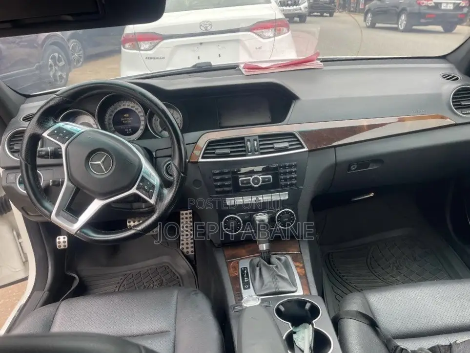 Mercedes-Benz C250 2014 White